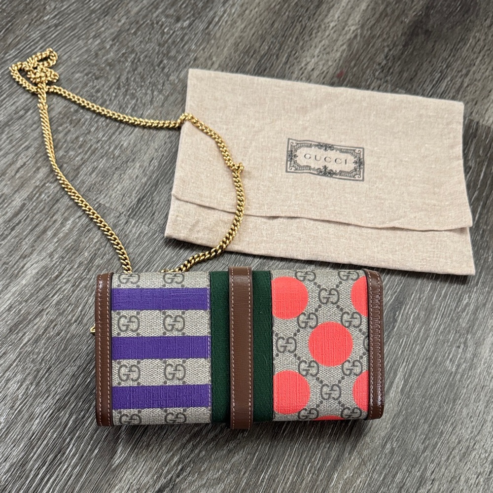 GUCCI WALLET CHAIN! - Picture 3 of 3